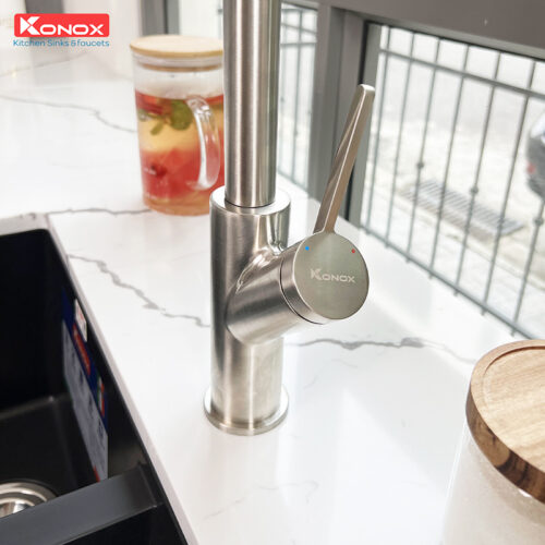 Vòi rửa bát dây rút Konox Alto Nickel
