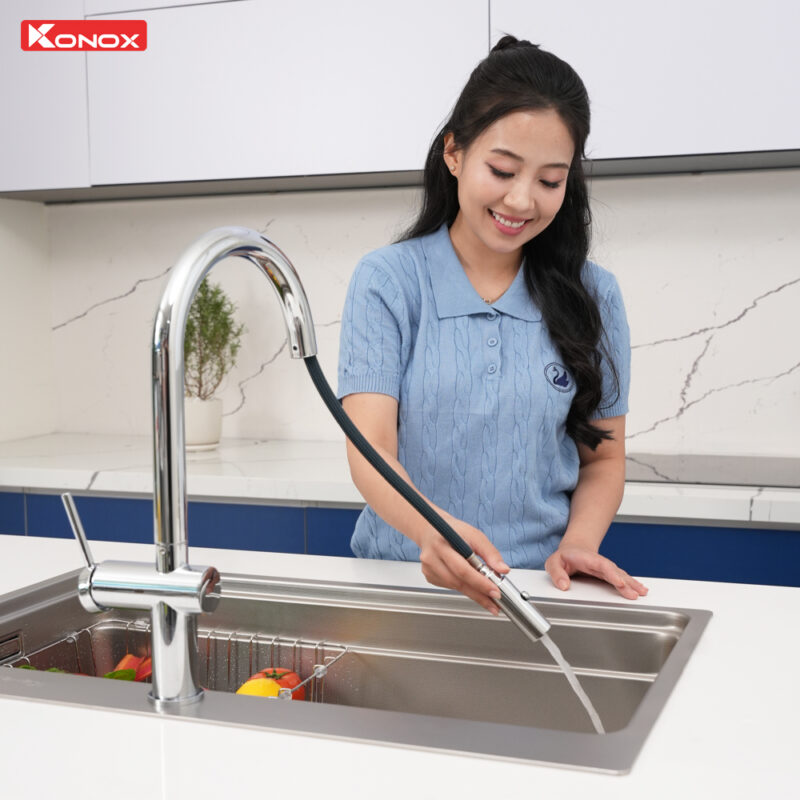 Vòi rửa bát dây rút nóng lạnh Konox Comfor Chrome