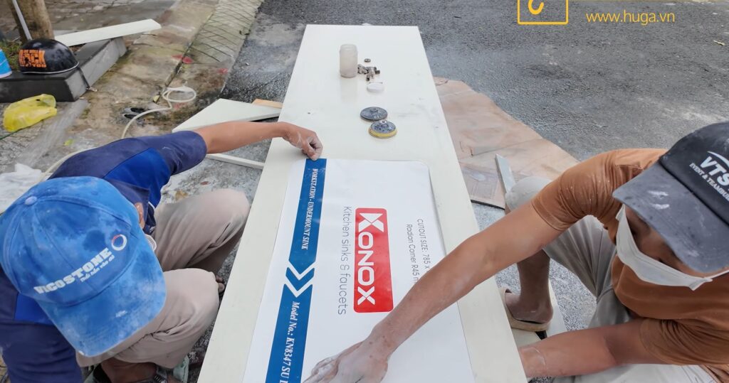 kích thước cắt đá lắp chậu rửa bát bán âm