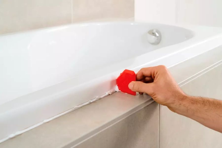 làm mịn đường keo dán bồn rủa chén